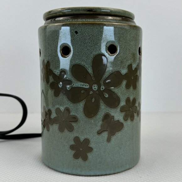 Scentsy Metal Petal 26974 Electric Warmer Ceramic Floral Butterflies Green 6" - Picture 15 of 16